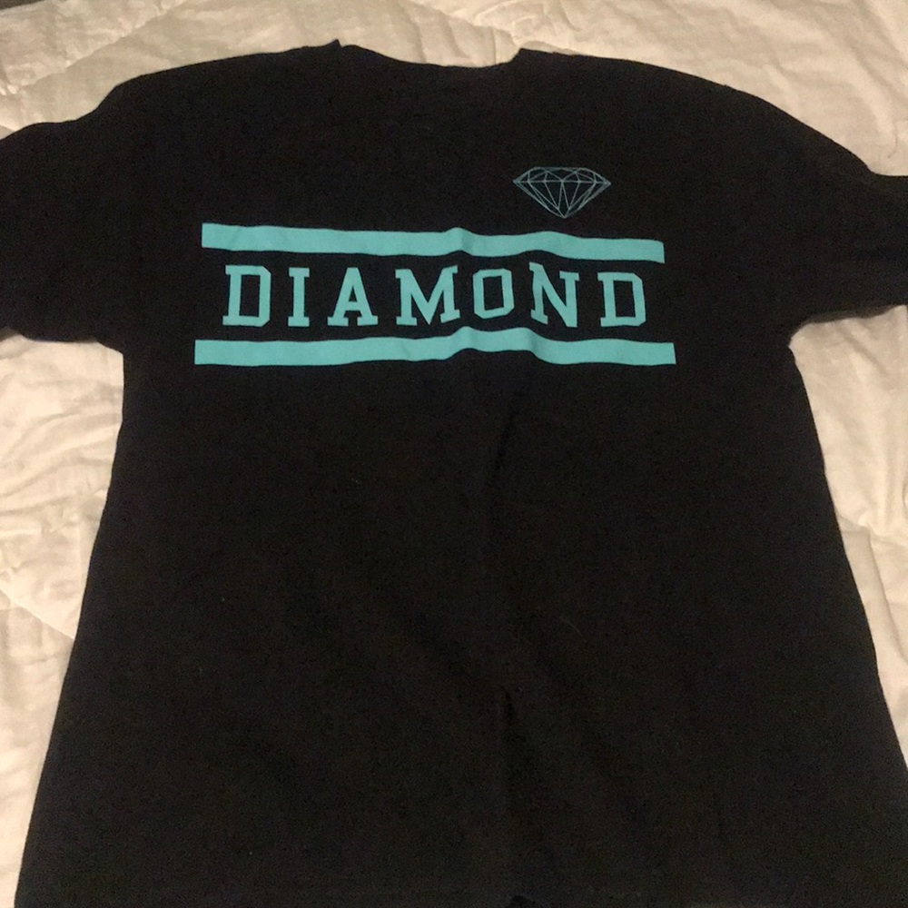 2 NEW Men’s Size M Diamond Supply Shirts